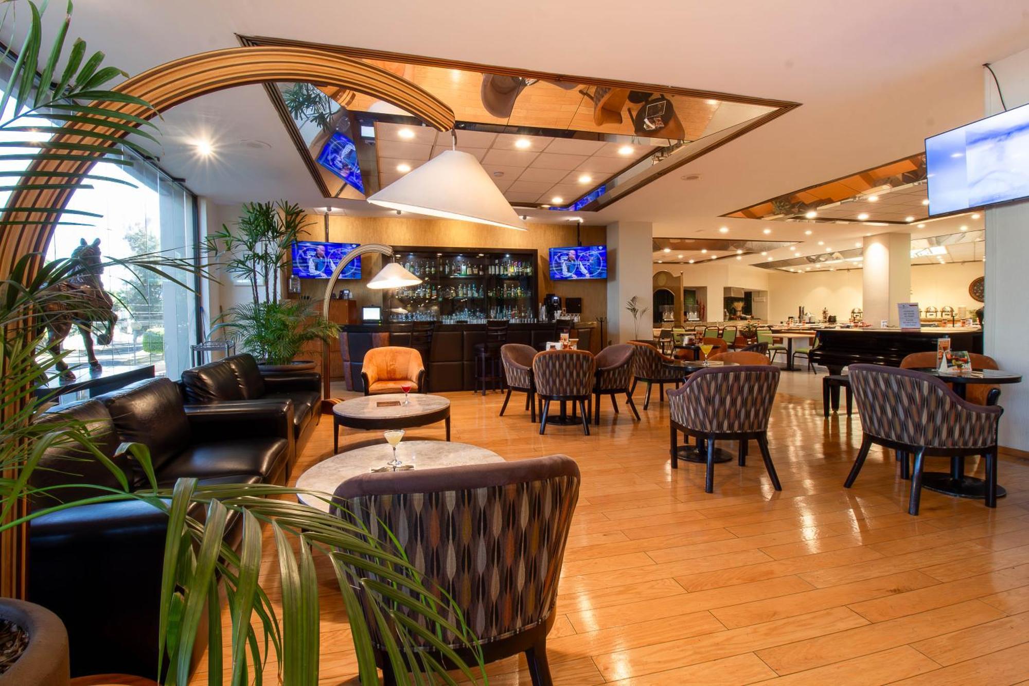 Hotel Guadalajara Plaza Expo Extérieur photo